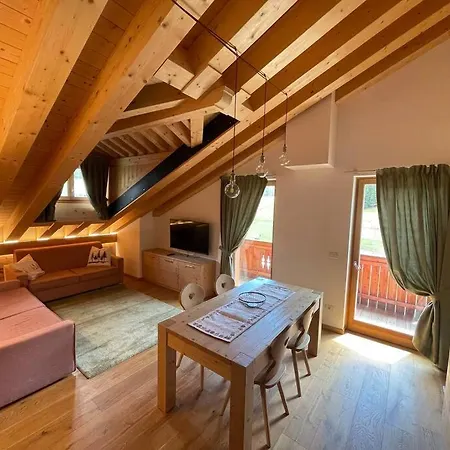 Apartamento Casa Ama Cima - Mansarda Panoramica Sappada